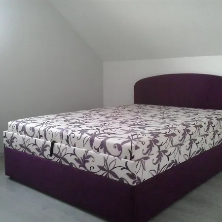 גיור Kulturhaz Apartman מראה חיצוני תמונה